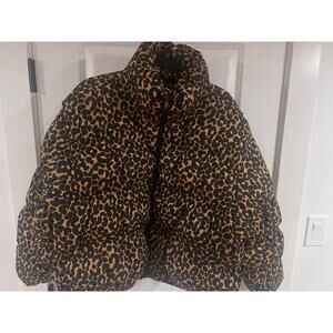 Cheetah puffer jacket mid length size large Wild and Fable
